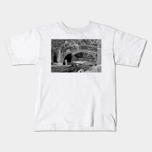 Isis Lock Bridge Kids T-Shirt